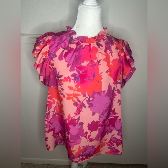 Entro Pink Ruffled Cap Sleeve Blouse size L - Picture 2 of 10